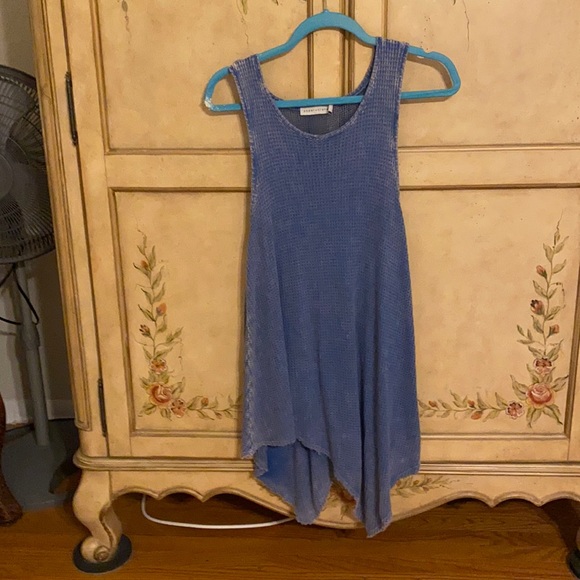 Top - Picture 1 of 1